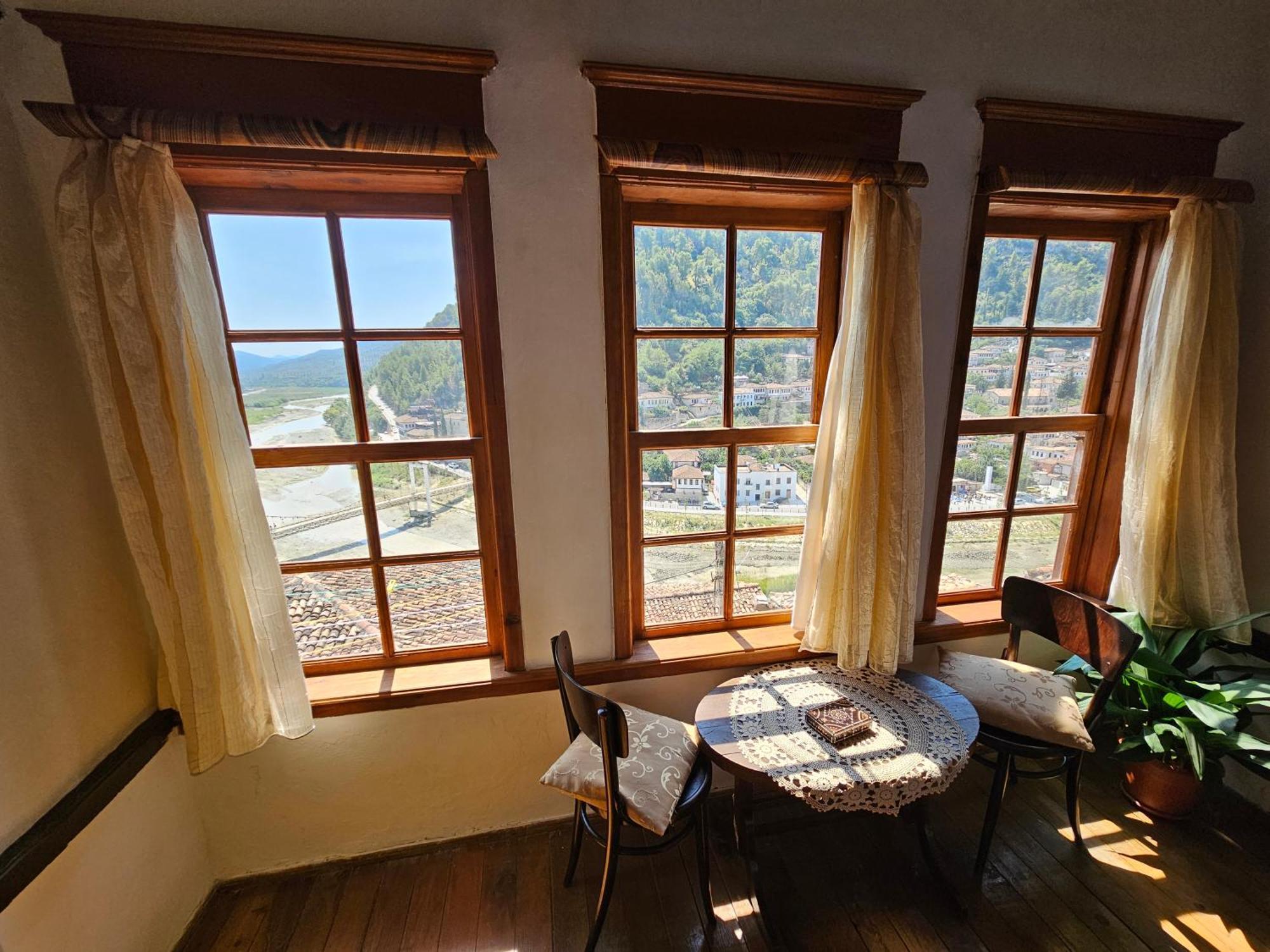 Guest House Panorama Μπεράτ Εξωτερικό φωτογραφία